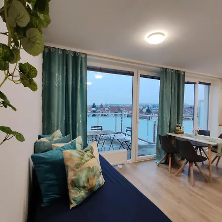 Star #5d515 By Starbnb Eu